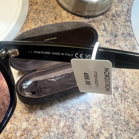 New sunglasses Tom ford with tags box original - Picture 4 of 6